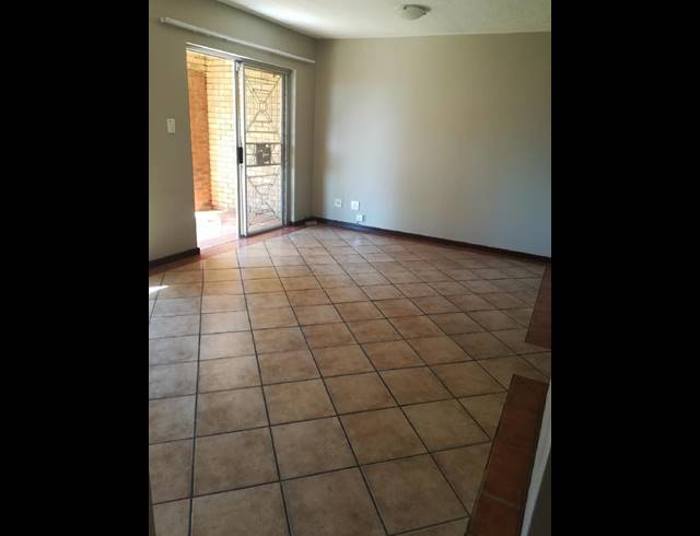 2 BEDROOM PROPERTY TO RENT IN MOOIKLOOF RIDGE ESTATE